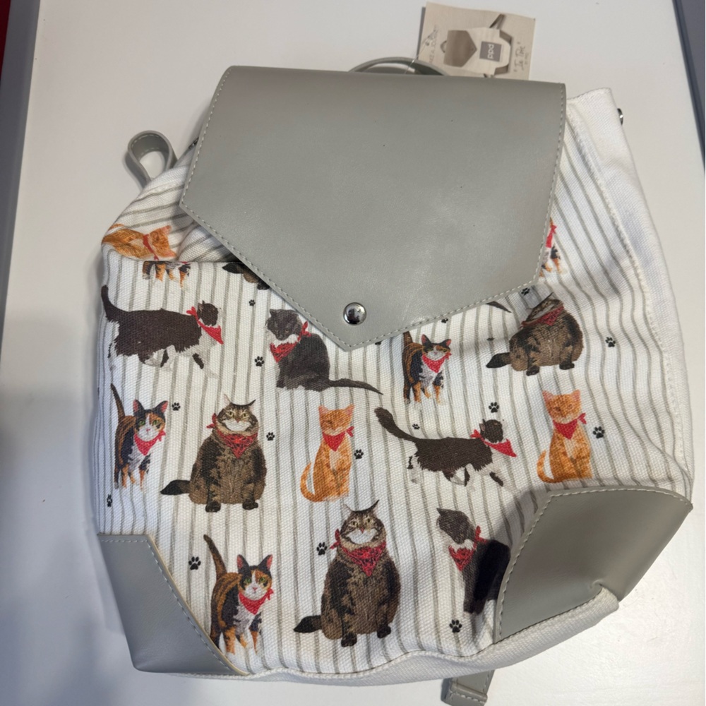 Stylish Cat Print Backpack in Gray and White